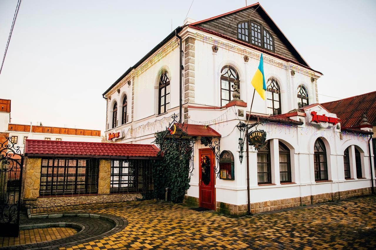 Antique House Hotel Dubno Exterior foto