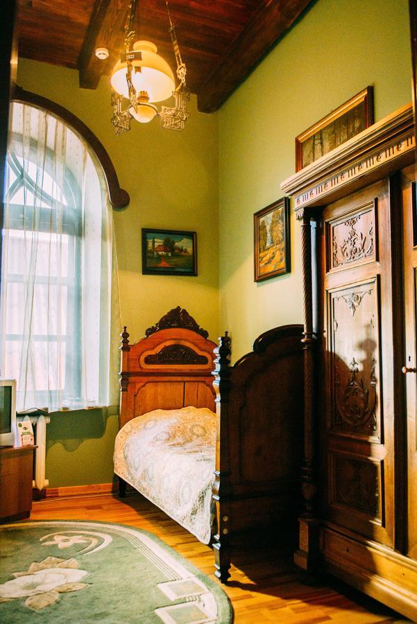 Antique House Hotel Dubno Exterior foto
