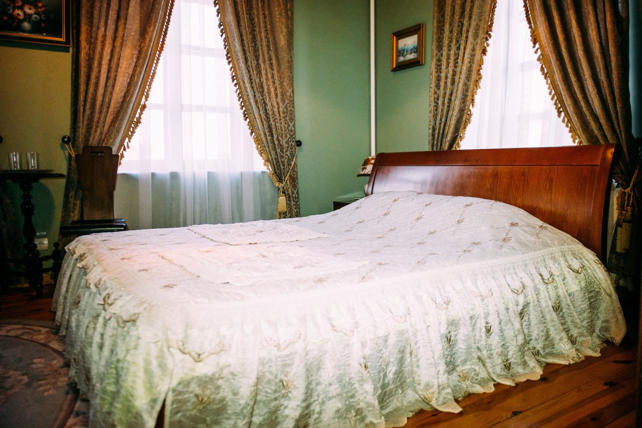 Antique House Hotel Dubno Exterior foto