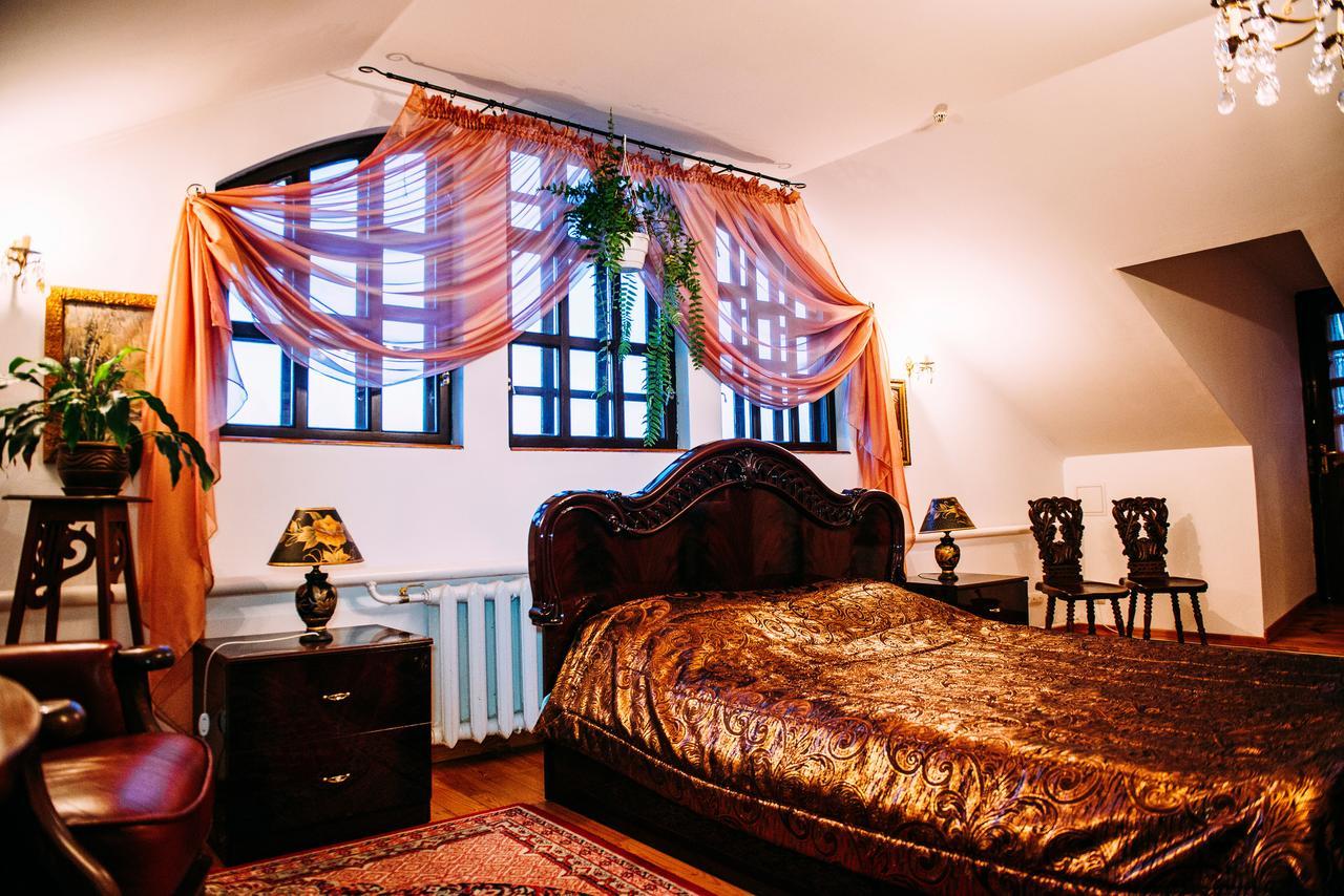 Antique House Hotel Dubno Exterior foto