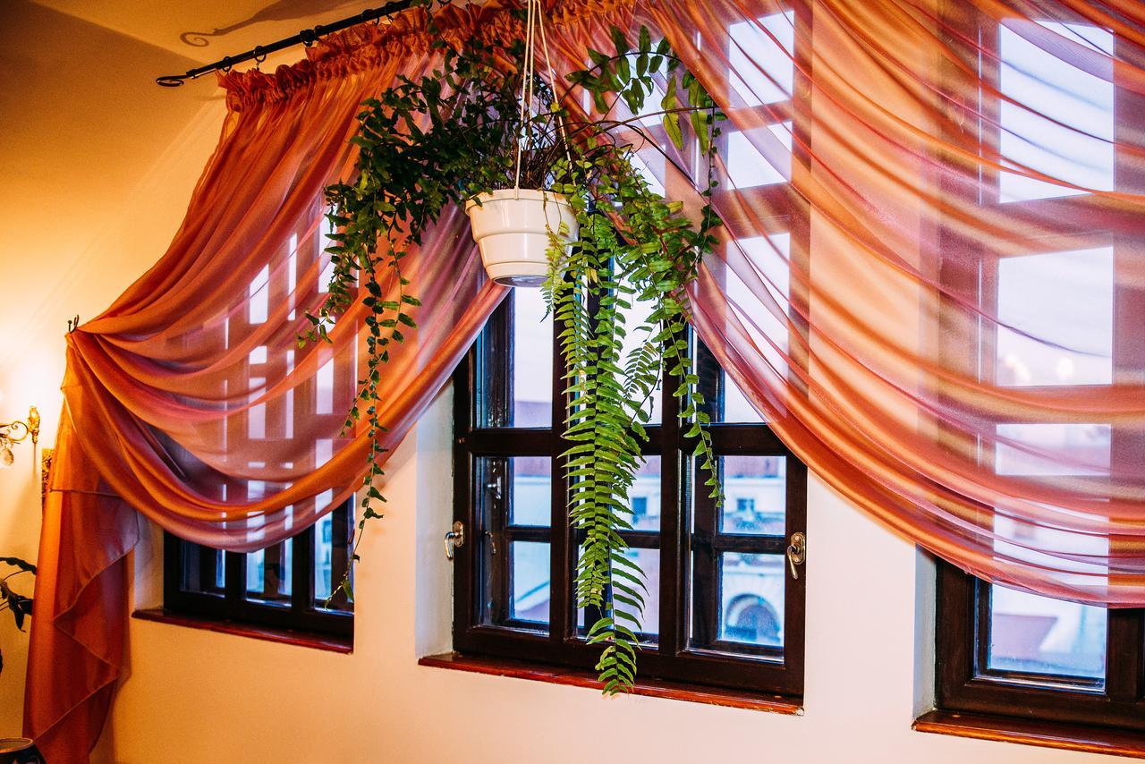 Antique House Hotel Dubno Exterior foto