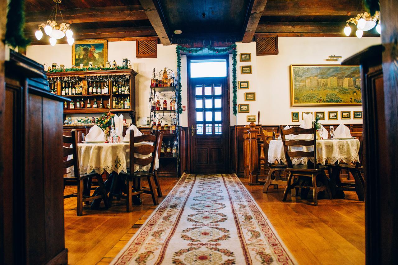 Antique House Hotel Dubno Exterior foto
